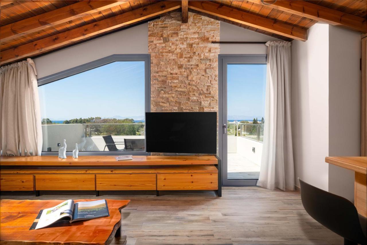 Tsatos Luxury Residence Kremastí Eksteriør bilde